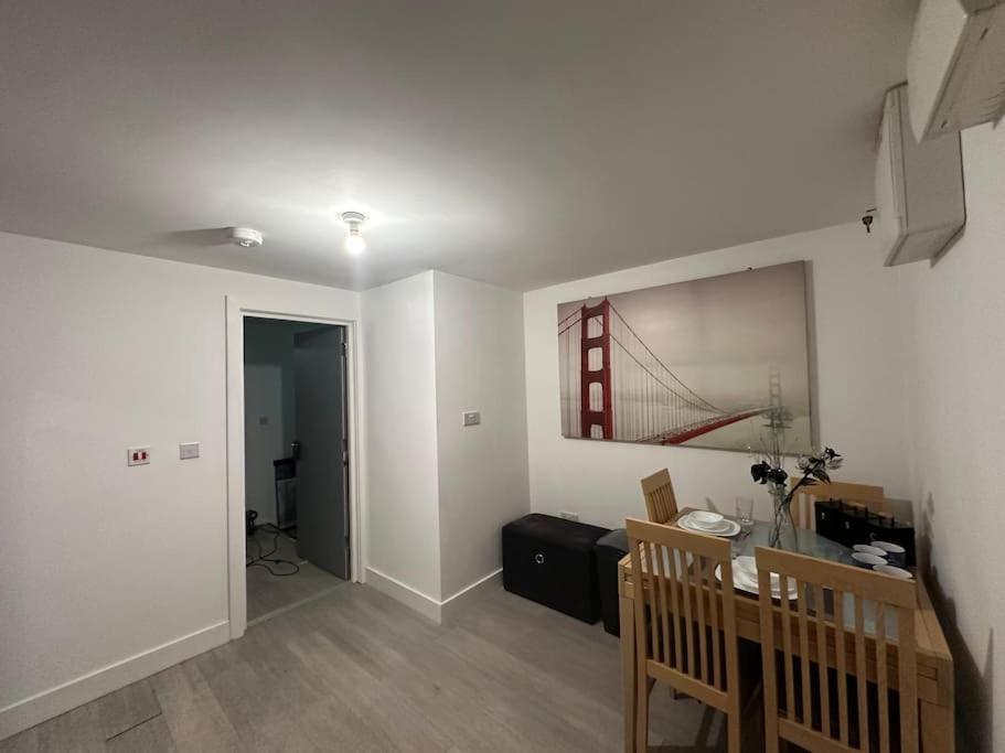 Sapphire Suite Bedford Extérieur photo